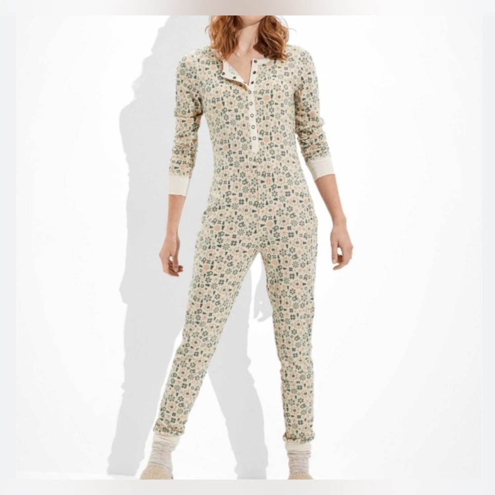 American Eagle onesie pajama NWT